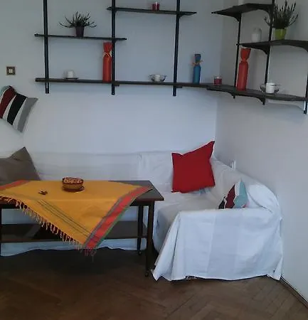 Apartment Rondo Onz