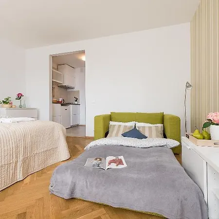 Apartment Rondo Onz
